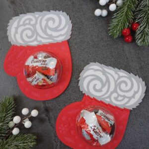 Ziemassvētku Cimdiņš un Zeķe