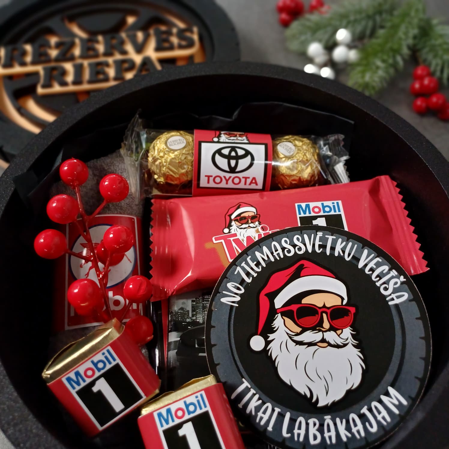 Ziemassvētku rezerves riepa - Image 3